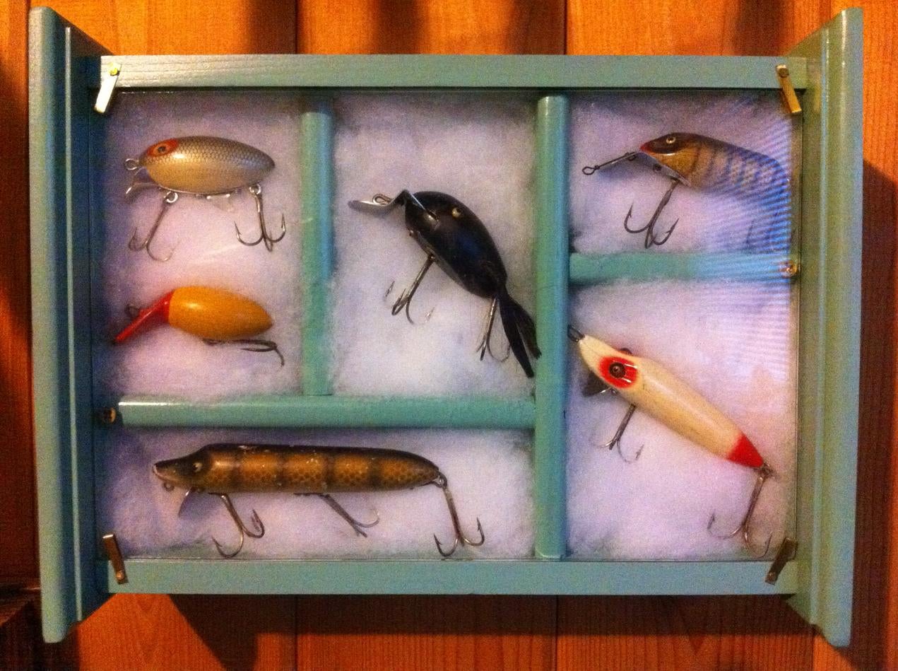 How to mount lures in display case